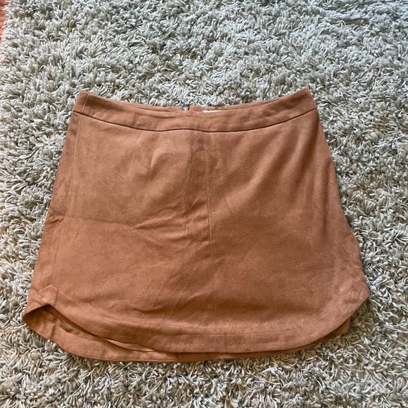 BB Dakota Dresses & Skirts - Adorable Suede Brown Skirt- barely worn!